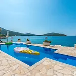With Pool Dream Of Kornati Camping Mali Pašman