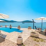 With Pool Dream Of Kornati Kemp *