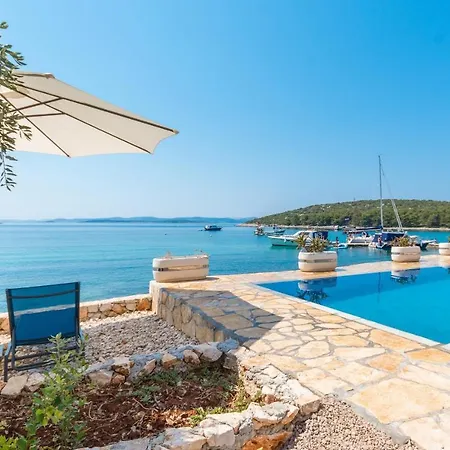 With Pool Dream Of Kornati Campingplads