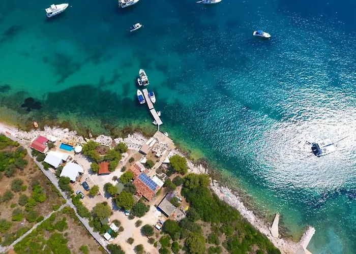 Kamp With Pool Dream Of Kornati