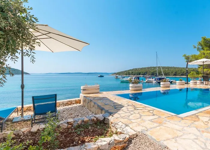 With Pool Dream Of Kornati Parque de Campismo