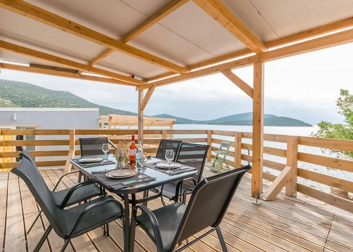Parque de Campismo With Pool Dream Of Kornati